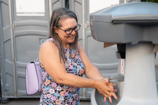 Best Affordable portable toilet rental  in Wellsville, OH